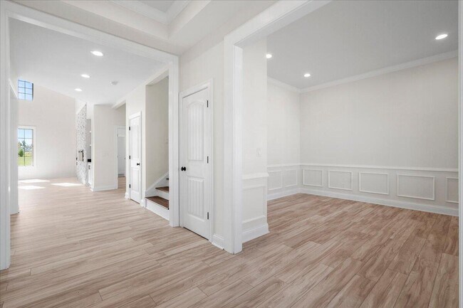 Building Photo - 417 Weston Park