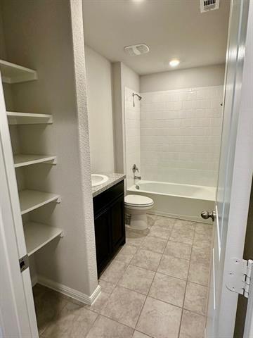 Building Photo - 16525 Portage St