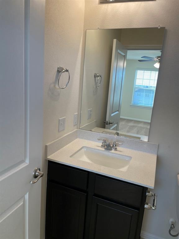 Building Photo - 9610 Morning Iris Dr
