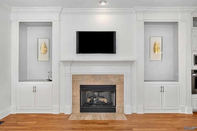 Building Photo - 33 Meeting St