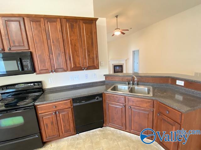 Building Photo - 4828 SE Canterwood Dr
