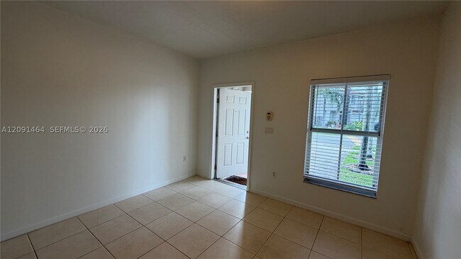 Building Photo - 200 Riverwalk Cir