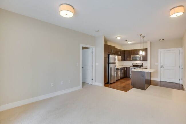 Building Photo - 223 Concord Tpke