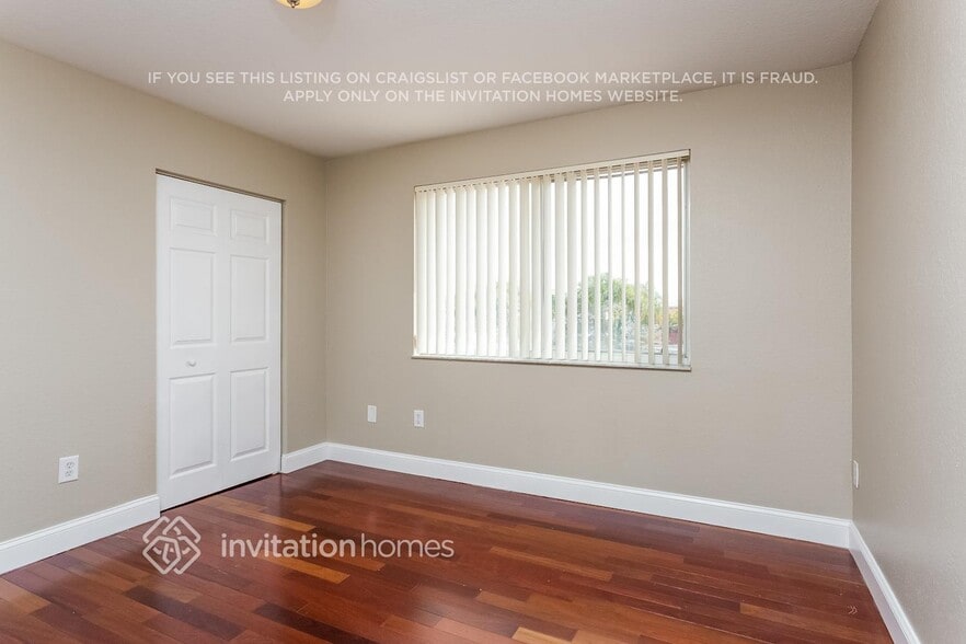 Building Photo - 9229 SW 157th Ct