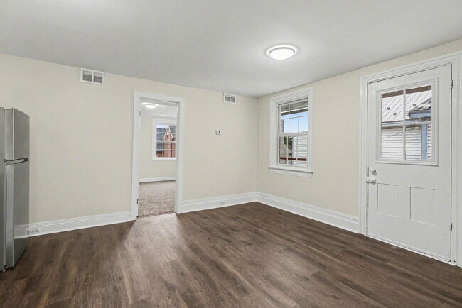 Building Photo - 145 S Pitt St