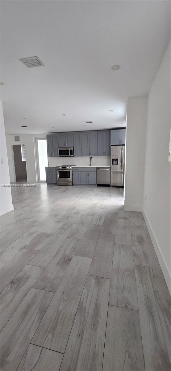 Building Photo - 3823 Thomas Ave