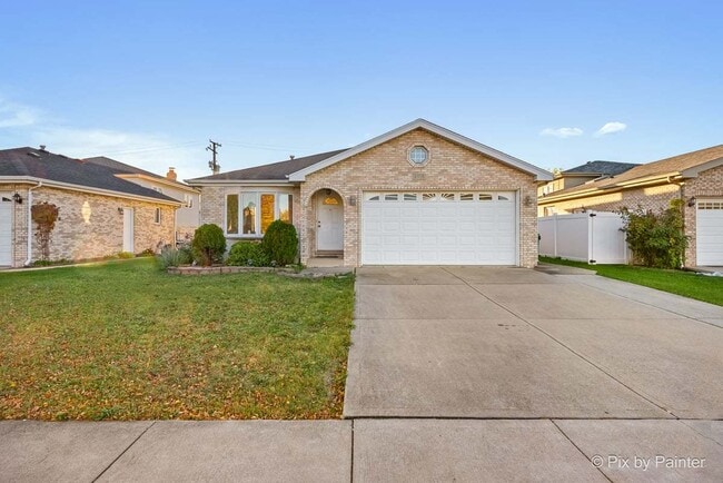 Primary Photo - 8508 S Oketo Ave