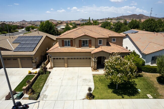 Building Photo - 30916 Snowberry Ln