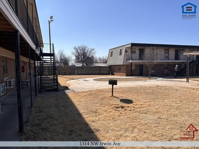 Building Photo - 1314 NW Irwin Ave