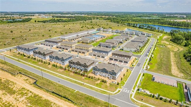 Building Photo - 12144 Stoneleigh Aly