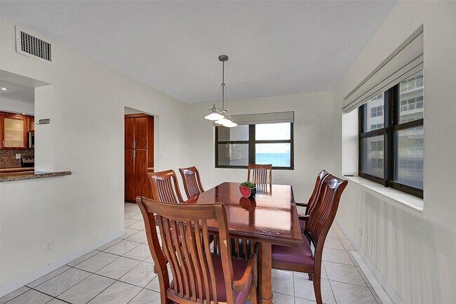 Building Photo - 3800 Galt Ocean Dr