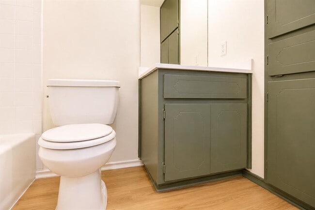 Building Photo - 8807 Springmail Cir
