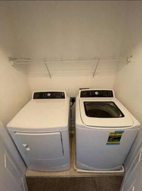 Building Photo - MOVE IN SPECIAL! $200 OFF FIRST MONTHS REN...