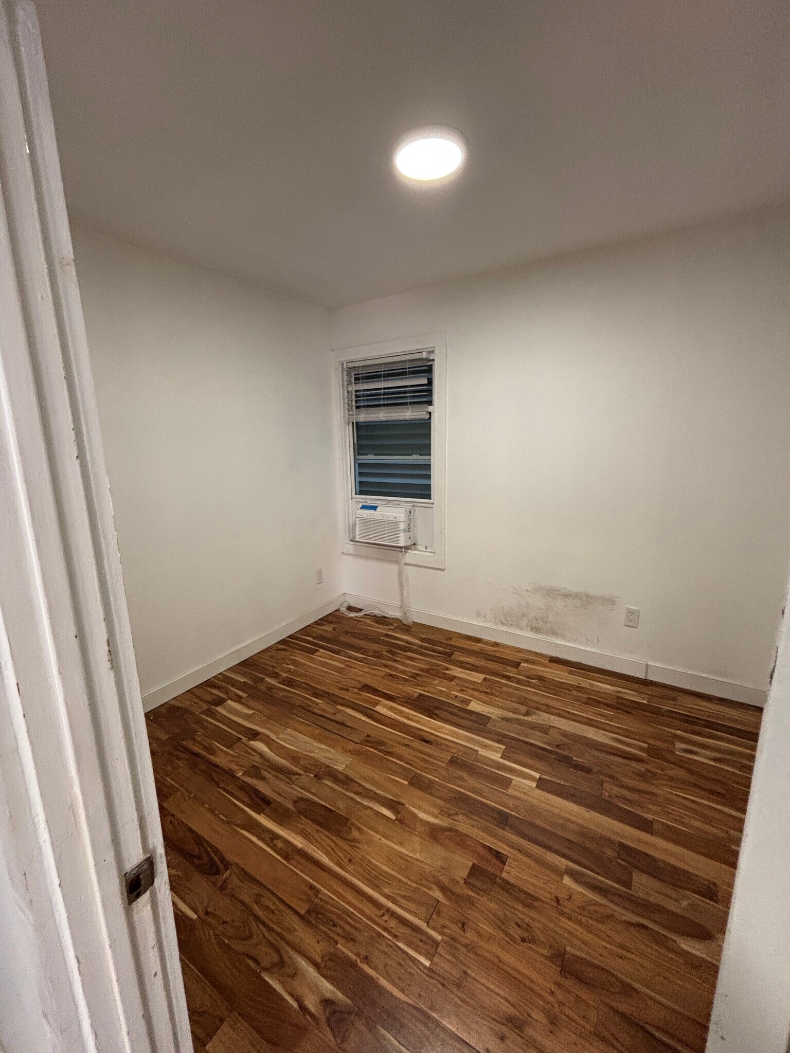 Building Photo - 774 State St