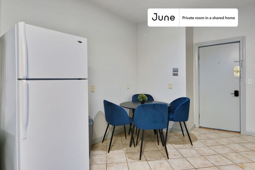 Building Photo - Room in Shared 4 bed/1 bath home in Allston