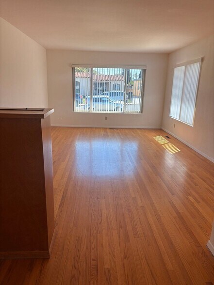 Building Photo - 4568 Alice St