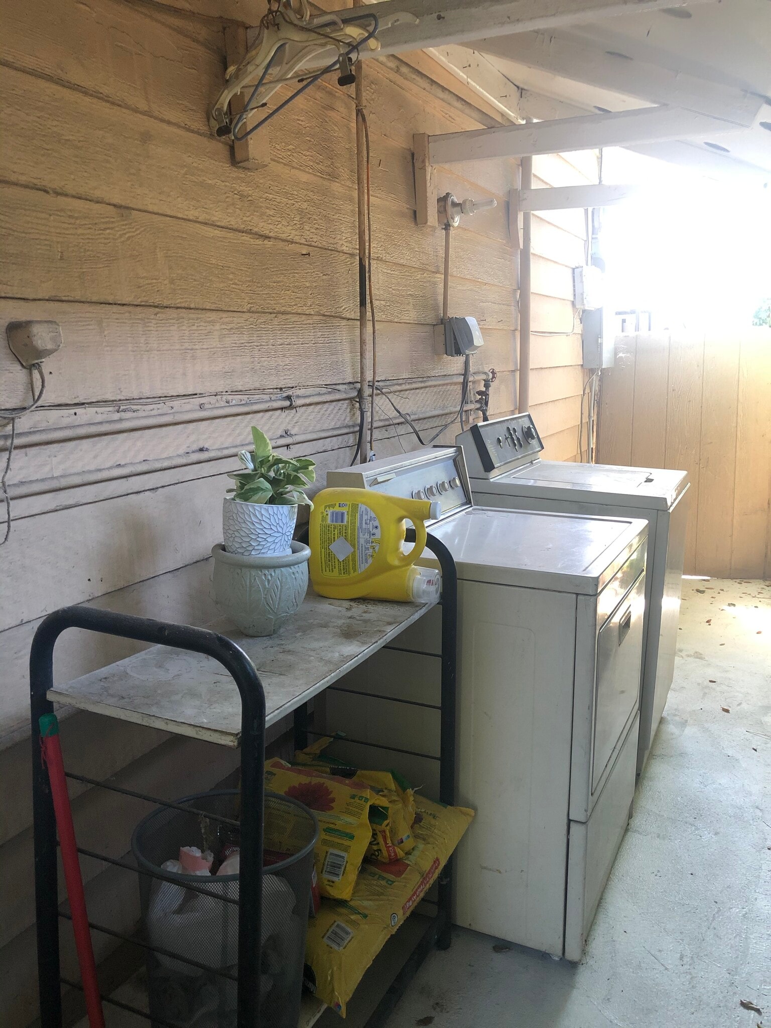 Washer & Dryer - 6142 Oak Ave