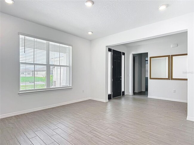 Building Photo - 7067 SW 60th Ln