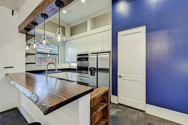Building Photo - 3128 Alabama Ct