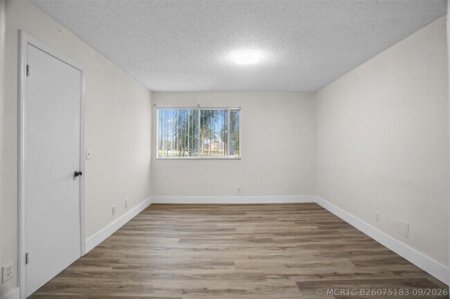 Building Photo - 12730 Vista Isles Dr