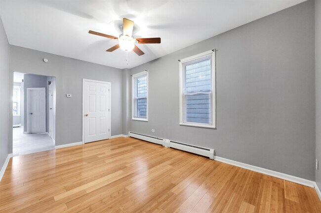 Building Photo - 230 Princeton Ave