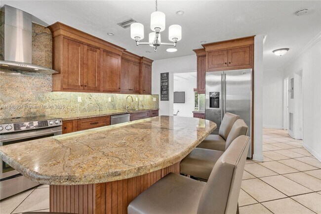 Building Photo - 8475 SW 43rd St