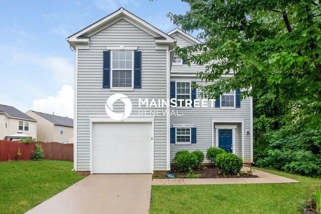 Primary Photo - 3 Bedroom Pet-Friendly Home in Charlotte, ...