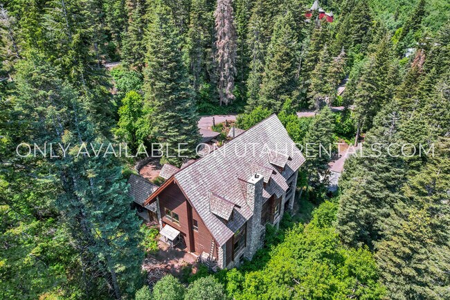 Building Photo - 2718 Stewart Rd