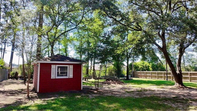 Building Photo - 1800 Carriage Run W
