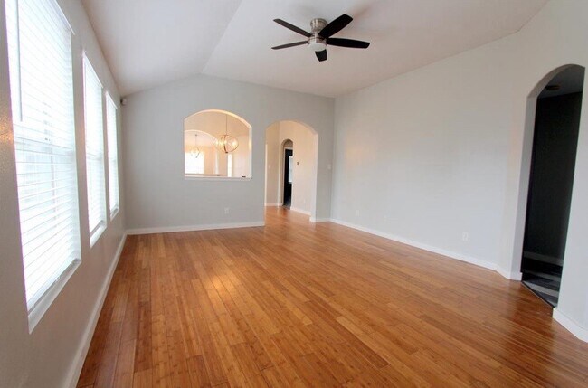 Building Photo - 4611 Parkstone Bend Ct