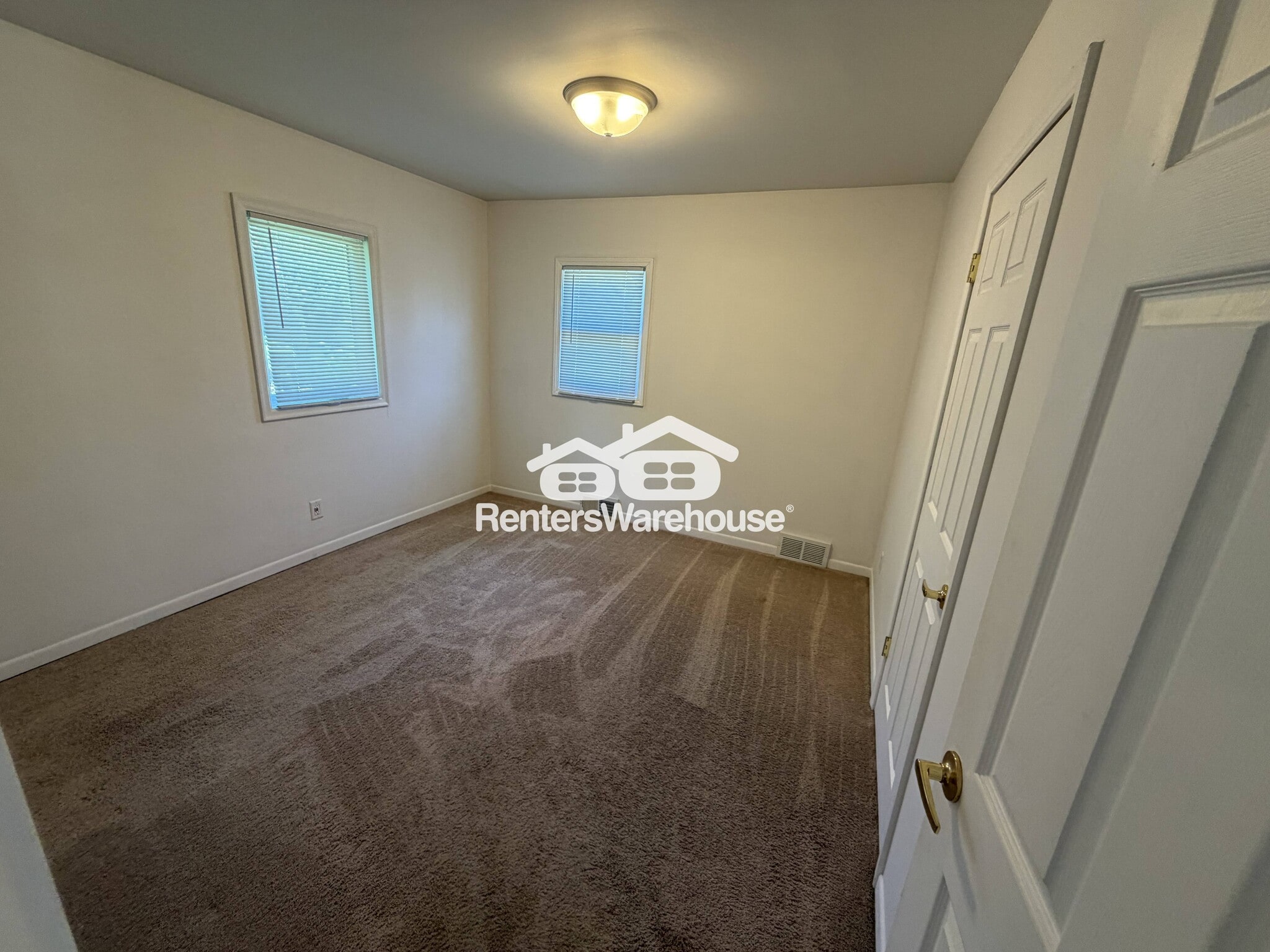 Building Photo - 2907 Knollwood Dr SE