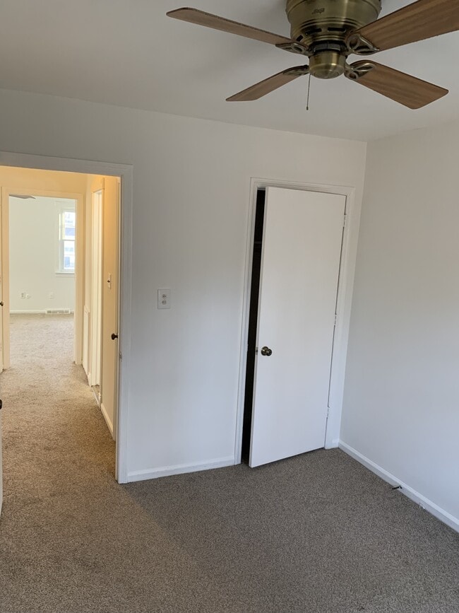 Building Photo - 135 Old Forge Dr