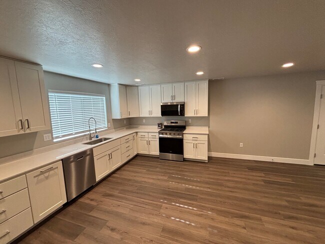 Building Photo - 4396 W 300 N