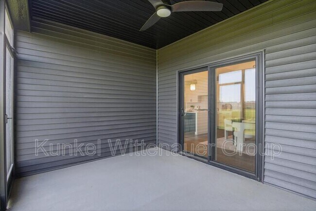 Building Photo - 837 Bushwood Way
