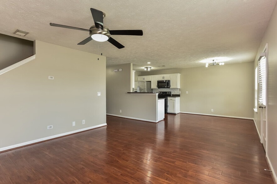 Building Photo - 105 Meigs Dr