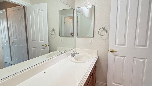 Building Photo - 5141 Moose Falls Dr