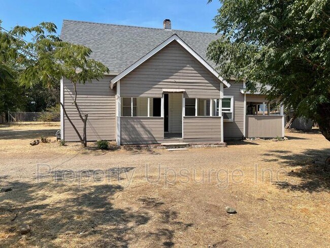 Building Photo - 648 Reeds Ave