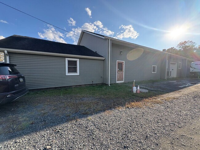 Primary Photo - 3227 N 5th St