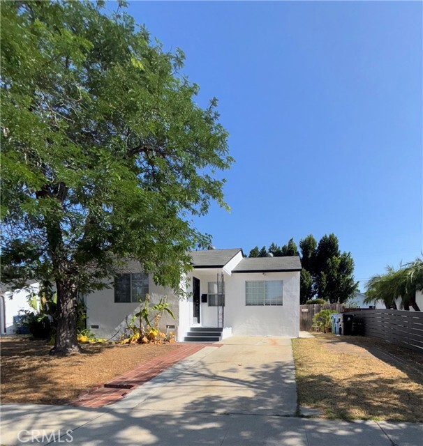 Building Photo - 17440 Tiara St
