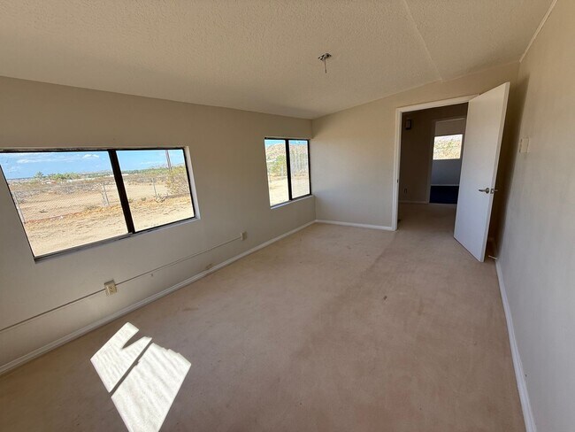 Building Photo - Charming 3 bedroom home in Apple Valley- H...
