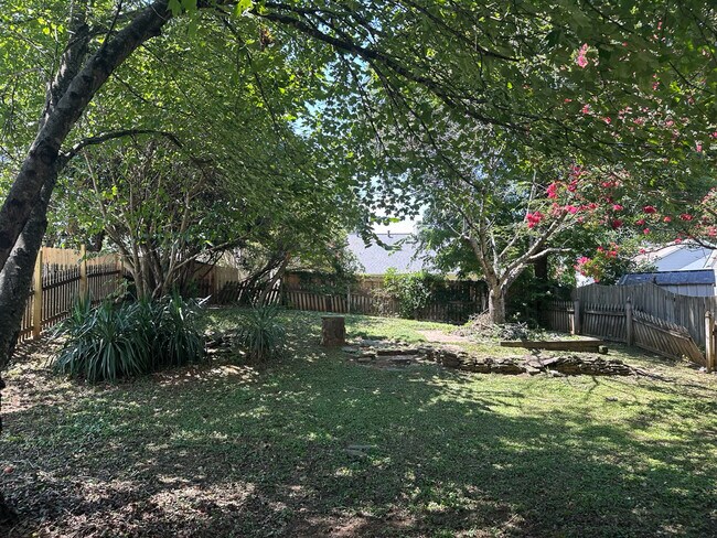 Building Photo - 12143 Brownestone View Dr