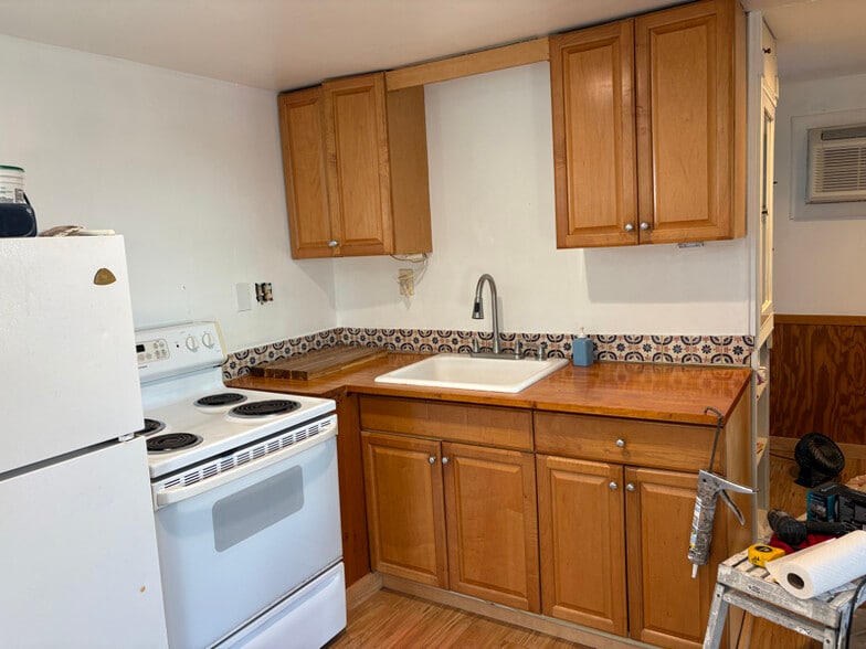 Building Photo - 5208 N Virginia Dare Trail