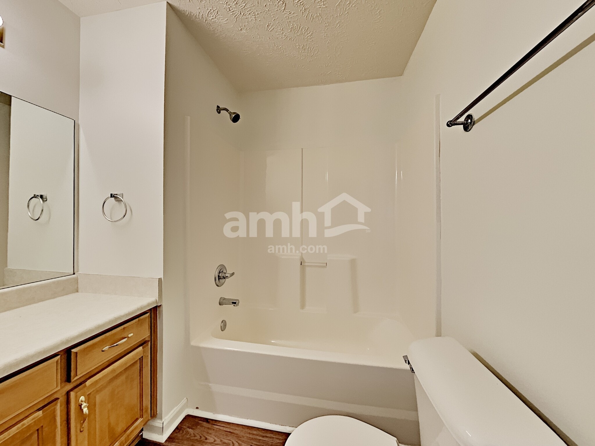 Building Photo - 3001 Mesquite Dr