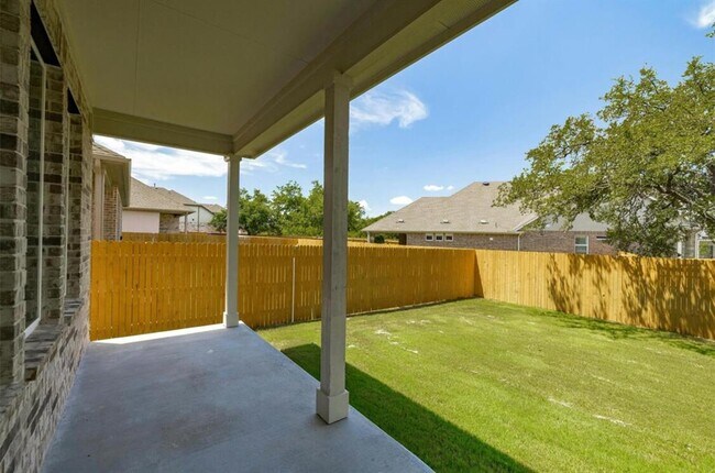 Building Photo - 2309 Magnolia Hl Dr