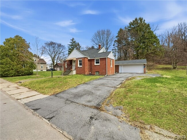 Building Photo - 429 Lionel Ave