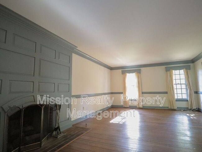 Building Photo - 7580 Rockfalls Dr