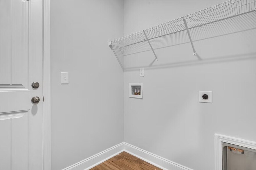 Building Photo - 109 Harvest Bluff Ln