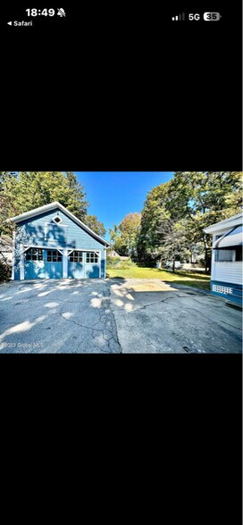 Building Photo - 35 Sherman Ave