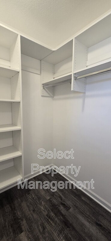 Building Photo - 5220 Broad Fields Cove