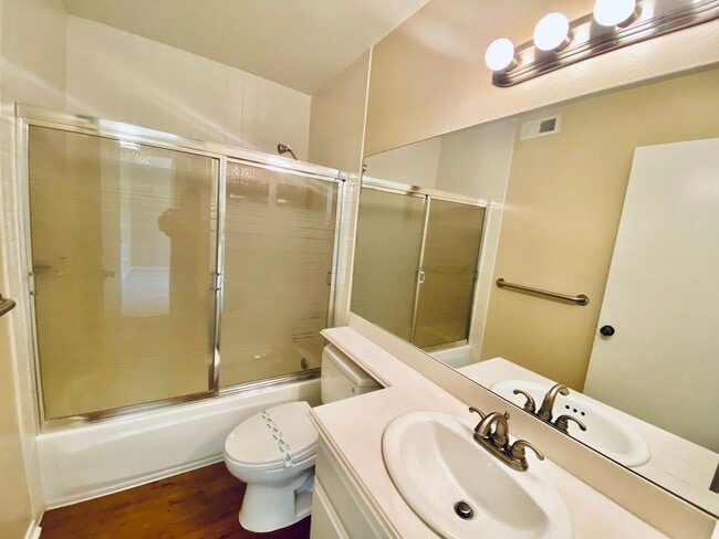 Building Photo - 2 Bedroom House in Oaks North Community. 55+ AGE RESTRICTED HOUSING!